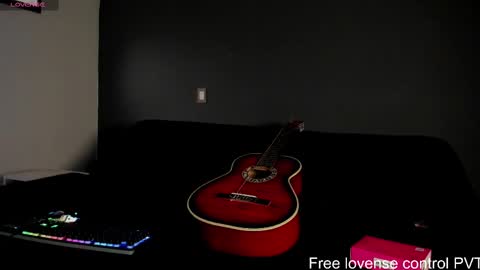 Elliot online show from March 1, 7:26 pm