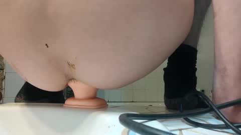 showerman40 online show from December 16, 9:09 pm