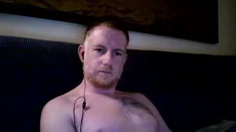 Snapshot of sibilus84 chatting on February 8, 2:27 pm sibilus84 online show from February 8, 2:27 pm