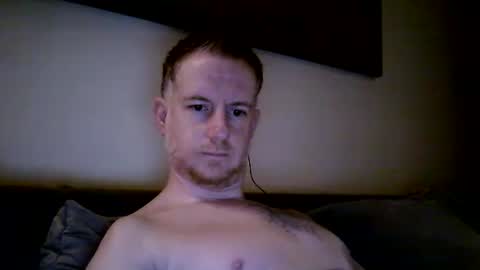 Snapshot of sibilus84 chatting on January 3, 7:27 am sibilus84 online show from January 3, 7:27 am