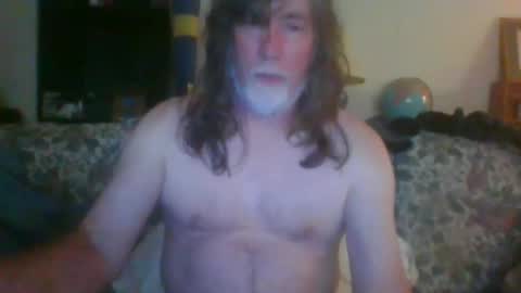 Snapshot of silverfunfox chatting on December 11, 5:12 am silverfunfox online show from December 11, 5:12 am