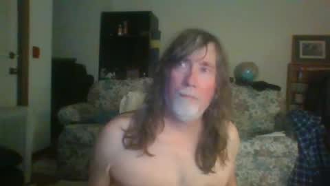 Snapshot of silverfunfox chatting on December 7, 5:48 am silverfunfox online show from December 7, 5:48 am