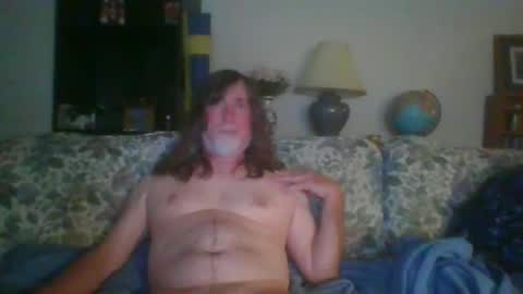 Snapshot of silverfunfox chatting on December 18, 2:10 am silverfunfox online show from December 18, 2:10 am