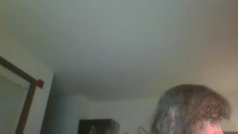 Snapshot of silverfunfox chatting on December 23, 7:06 am silverfunfox online show from December 23, 7:06 am