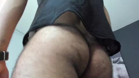 Snapshot of simon_leon01 chatting on February 22, 12:38 am simon_leon01 online show from February 22, 12:38 am