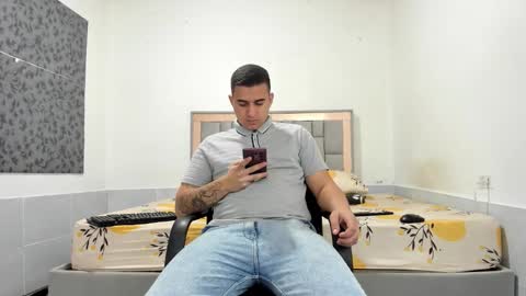 SIMON KELER online show from January 16, 1:30 am