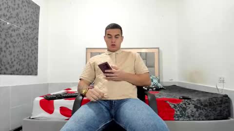 SIMON KELER online show from March 4, 10:33 am