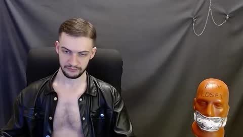 Snapshot of sir_damien chatting on January 26, 2:24 am Sir Damien online show from January 26, 2:24 am