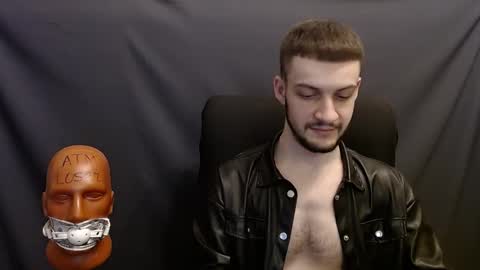 Snapshot of sir_damien chatting on January 5, 12:10 pm Sir Damien online show from January 5, 12:10 pm