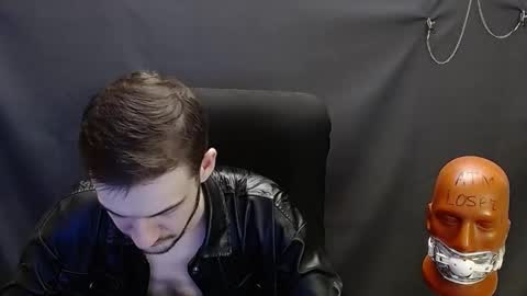 Snapshot of sir_damien chatting on February 12, 2:35 am Sir Damien online show from February 12, 2:35 am