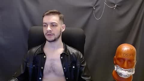 Snapshot of sir_damien chatting on March 7, 9:38 pm Sir Damien online show from March 7, 9:38 pm