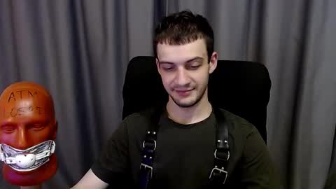Snapshot of sir_damien chatting on September 23, 8:52 pm Sir Damien online show from September 23, 8:52 pm