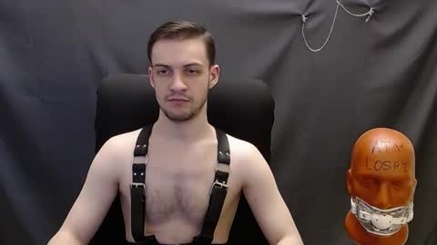 Snapshot of sir_damien chatting on February 28, 3:26 am Sir Damien online show from February 28, 3:26 am