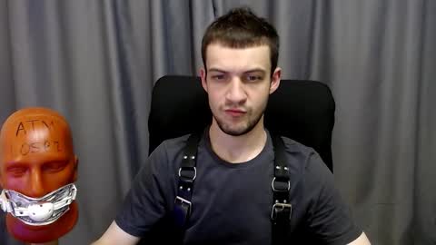Snapshot of sir_damien chatting on September 17, 3:29 am Sir Damien online show from September 17, 3:29 am