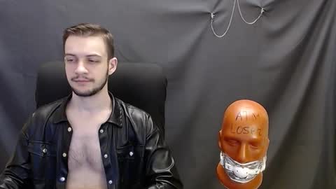 Snapshot of sir_damien chatting on February 15, 8:45 pm Sir Damien online show from February 15, 8:45 pm