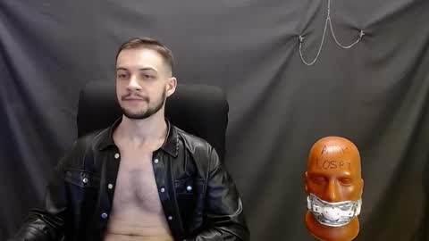 Snapshot of sir_damien chatting on January 24, 8:54 pm Sir Damien online show from January 24, 8:54 pm