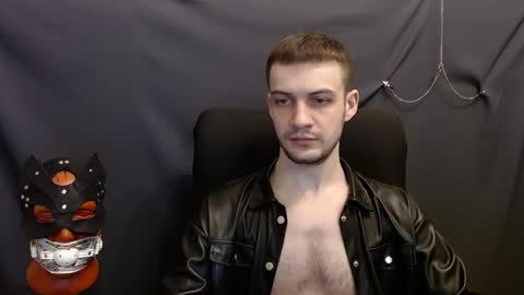 Snapshot of sir_damien chatting on January 10, 4:20 pm Sir Damien online show from January 10, 4:20 pm