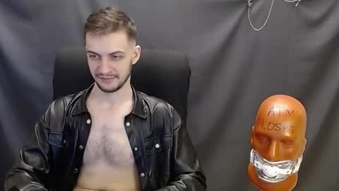 Snapshot of sir_damien chatting on March 4, 10:05 pm Sir Damien online show from March 4, 10:05 pm