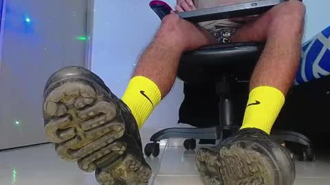 only foot                         worshipers here online show from December 19, 6:10 am