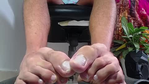 Snapshot of sir_kev66 chatting on January 9, 7:08 pm only foot worshipers here online show from January 9, 7:08 pm