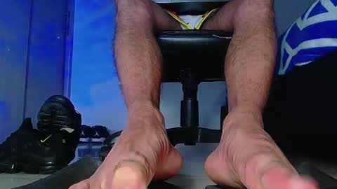 only foot                         worshipers here online show from February 7, 4:41 am