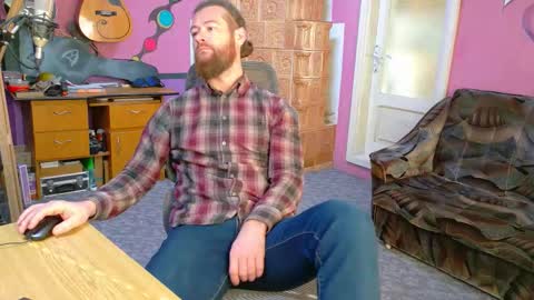 I am The Fourth and only Sir. Pelo online show from March 15, 7:05 am