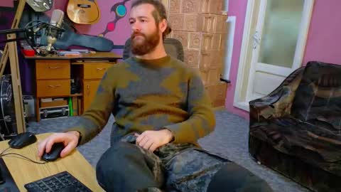 I am The Fourth and only Sir. Pelo online show from December 18, 11:06 am