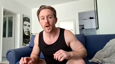 Snapshot of sirgiovanni chatting on September 30, 11:14 am Giovanni online show from September 30, 11:14 am