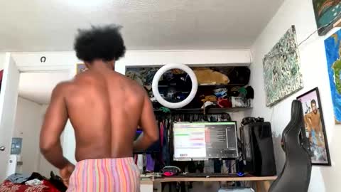 siriss_boyrag online show from April 9, 1:39 pm