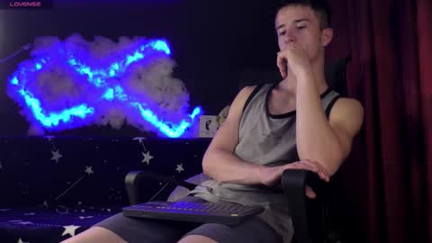 SirReedy online show from November 25, 4:47 am