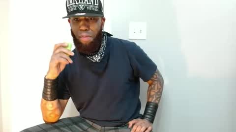 SirTyLattimore online show from October 27, 10:28 am