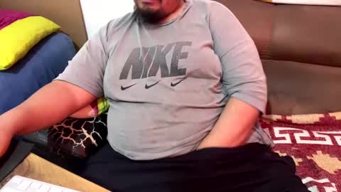 Snapshot of skinhell chatting on January 24, 10:30 pm Elias online show from January 24, 10:30 pm