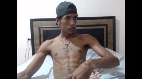 Snapshot of skinny_long_cock chatting on September 14, 9:00 am Albert online show from September 14, 9:00 am