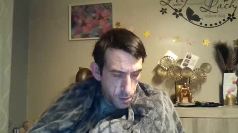 Snapshot of skinnybigcock2 chatting on February 8, 5:18 am SkinnyBigCock2 online show from February 8, 5:18 am