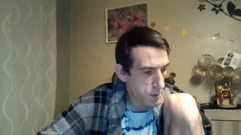 Snapshot of skinnybigcock2 chatting on February 11, 4:33 am SkinnyBigCock2 online show from February 11, 4:33 am