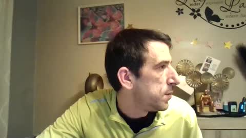 Snapshot of skinnybigcock2 chatting on January 22, 2:59 am SkinnyBigCock2 online show from January 22, 2:59 am