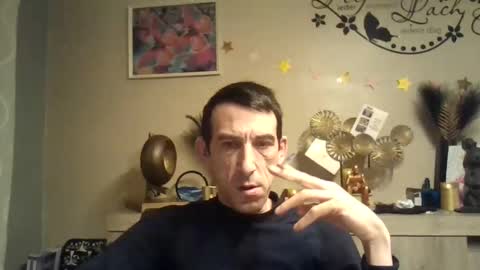 Snapshot of skinnybigcock2 chatting on January 8, 3:19 am SkinnyBigCock2 online show from January 8, 3:19 am