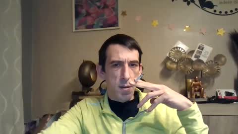 Snapshot of skinnybigcock2 chatting on February 3, 2:47 am SkinnyBigCock2 online show from February 3, 2:47 am