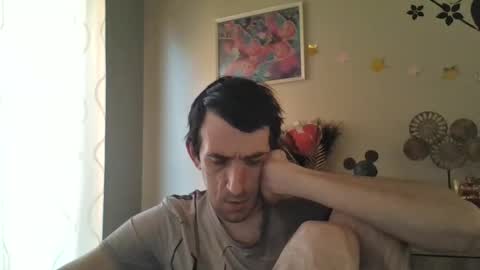 Snapshot of skinnybigcock2 chatting on February 26, 7:53 am SkinnyBigCock2 online show from February 26, 7:53 am