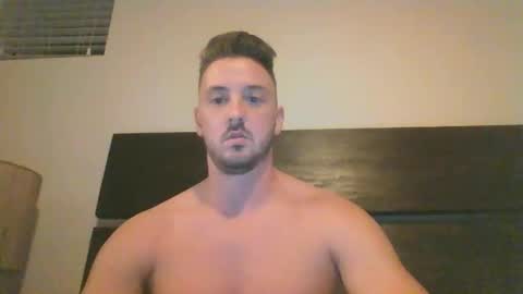 skinnyguylongdick1 online show from October 21, 1:31 am