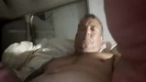 skip1975 online show from December 17, 3:17 pm