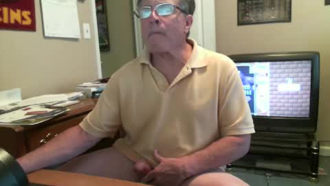 skn1960e online show from June 29, 3:12 pm