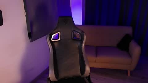 Liam Vokov online show from March 3, 11:44 pm