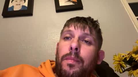 Snapshot of skuzzy25 chatting on September 15, 2:25 am skuzzy25 online show from September 15, 2:25 am