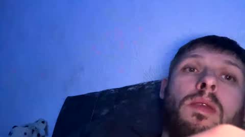 Snapshot of skuzzy25 chatting on February 15, 7:06 am skuzzy25 online show from February 15, 7:06 am