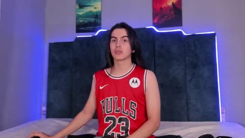 Snapshot of sky_liink chatting on October 4, 3:33 am Santiago online show from October 4, 3:33 am
