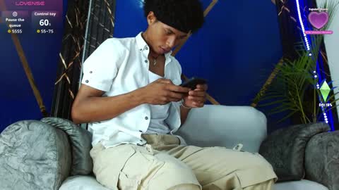 sky_walkerss online show from April 25, 5:21 pm