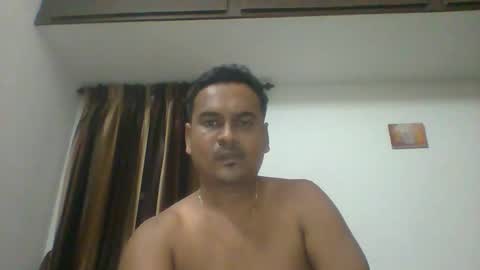 slaveqteguy online show from October 28, 5:15 pm