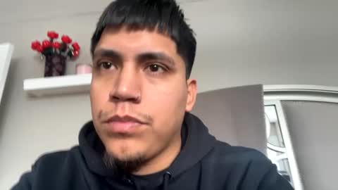 Snapshot of slickbadboy chatting on February 19, 4:33 pm slickbadboy online show from February 19, 4:33 pm