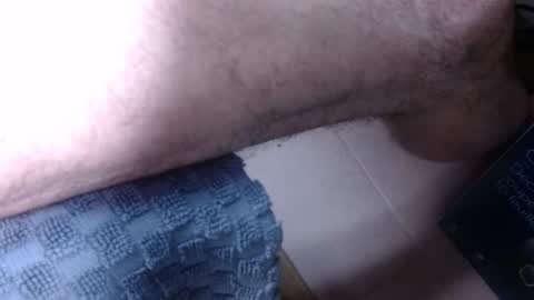 Snapshot of sliderguy699 chatting on September 27, 3:32 pm sliderguy699 online show from September 27, 3:32 pm